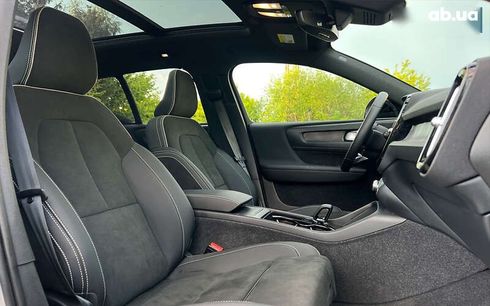 Volvo XC40 2022 - фото 10