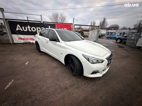 Infiniti Q50 2018 белый - фото 10