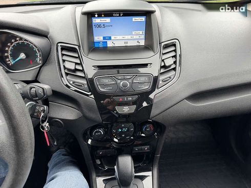 Ford Fiesta 2017 - фото 20