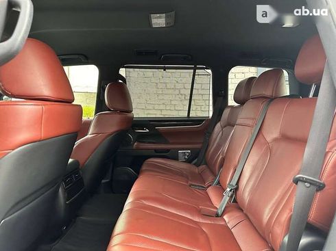 Lexus LX 2019 - фото 19