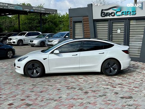 Tesla Model 3 2022 - фото 5