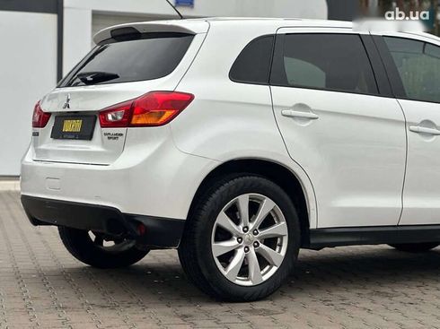 Mitsubishi Outlander 2015 - фото 11