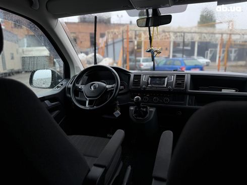 Volkswagen Caravelle 2017 синий - фото 50