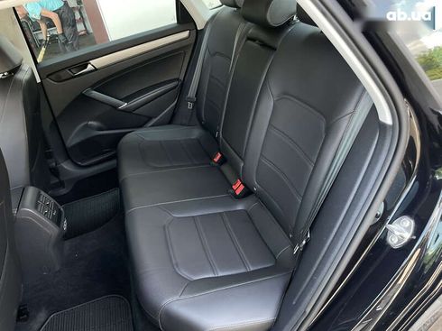 Volkswagen Passat 2021 - фото 27