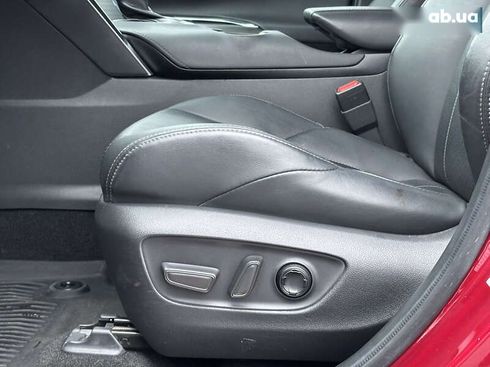 Toyota Venza 2021 - фото 22