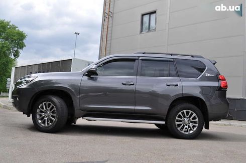 Toyota Land Cruiser Prado 2019 - фото 10