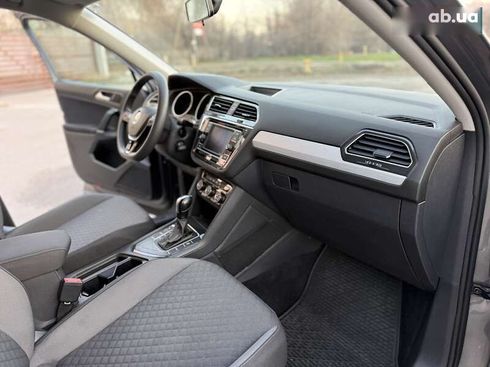 Volkswagen Tiguan 2017 - фото 24