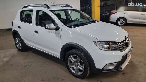 Renault Sandero Stepway 2020 - фото 6