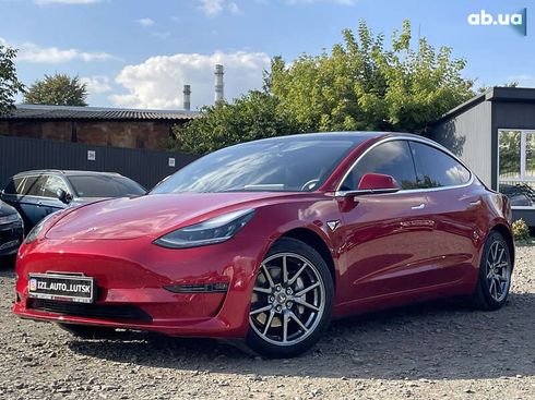 Tesla Model 3 2020 - фото 4