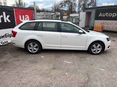 Skoda octavia a7 2018 белый - фото 7