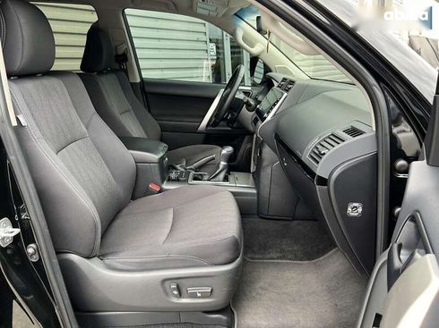 Toyota Land Cruiser Prado 2023 - фото 29