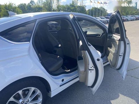 Ford Fusion 2019 - фото 17