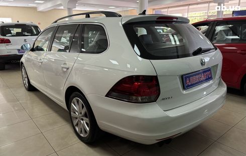 Volkswagen Jetta 2013 белый - фото 3