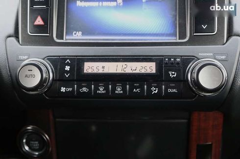 Toyota Land Cruiser Prado 2013 - фото 19