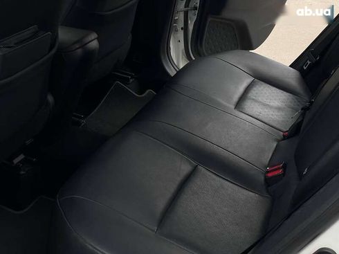 Toyota C-HR 2017 - фото 27