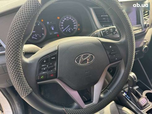Hyundai Tucson 2017 - фото 13