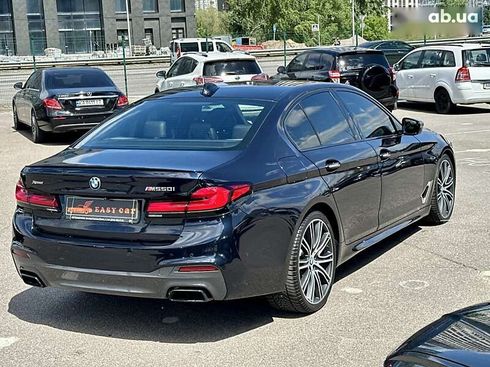 BMW 5 серия 2017 - фото 18