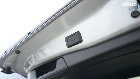 Toyota RAV4 2024 - фото 11