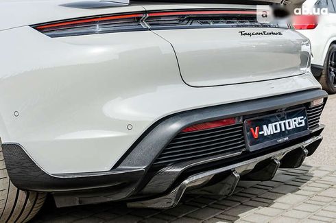Porsche Taycan 2021 - фото 17