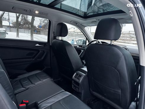 Volkswagen Tiguan 2017 серый - фото 37