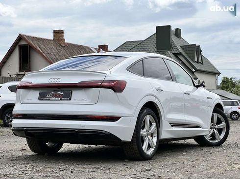 Audi E-Tron 2021 - фото 8
