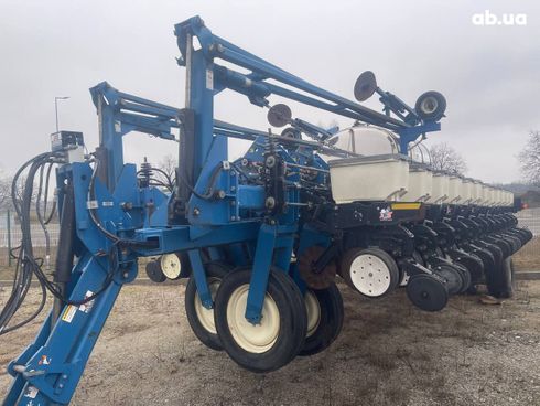 KINZE 3700 2013 - фото 3