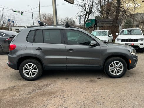 Volkswagen Tiguan 2015 серый - фото 13