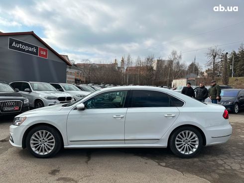 Volkswagen Passat 2016 белый - фото 13