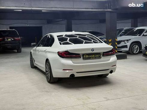 BMW 5 серия 2017 - фото 4
