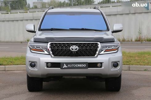 Toyota Land Cruiser 2012 - фото 2