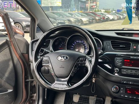 Kia Cee'd 2013 коричневый - фото 50