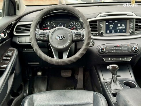 Kia Sorento 2016 серый - фото 16