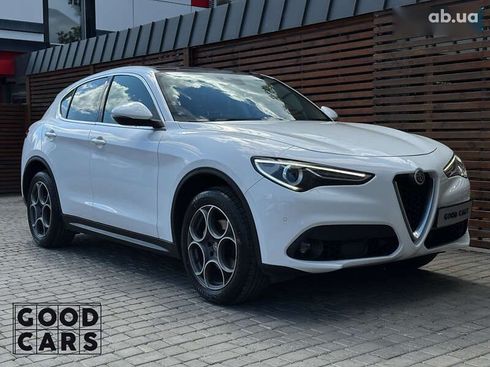 Alfa Romeo Stelvio 2018 - фото 8