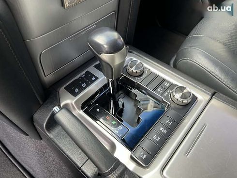 Toyota Land Cruiser 2016 - фото 19