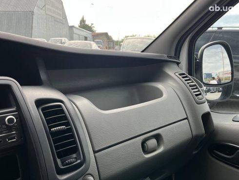 Renault Trafic 2014 белый - фото 34