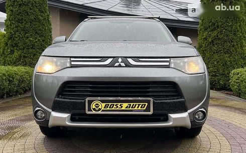 Mitsubishi Outlander 2015 - фото 2