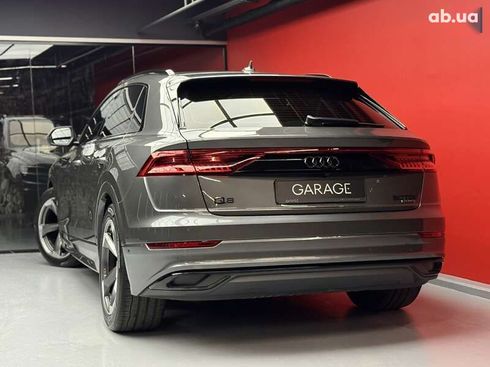 Audi Q8 2021 - фото 28