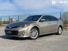 Продажа Toyota б/у 2013 года - купить на Автобазаре