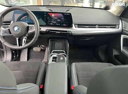 BMW iX1 2023 - фото 6