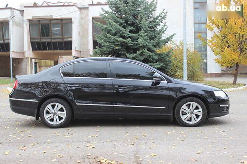 Volkswagen Passat 2009 - фото 6