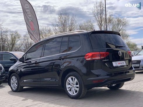 Volkswagen Touran 2020 - фото 17