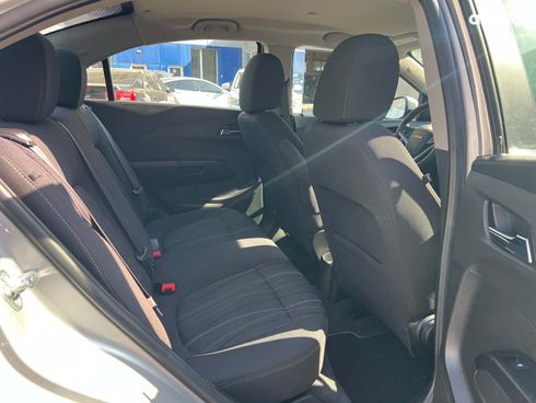 Chevrolet Sonic 2019 серый - фото 16