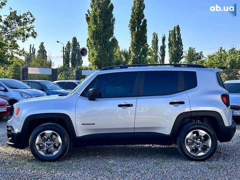 Jeep Renegade 2016 - фото 8