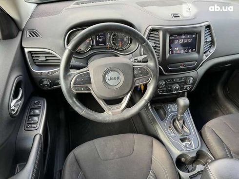 Jeep Cherokee 2018 - фото 29