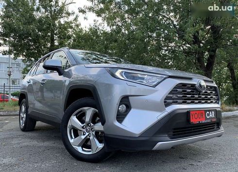 Toyota RAV4 2019 - фото 23