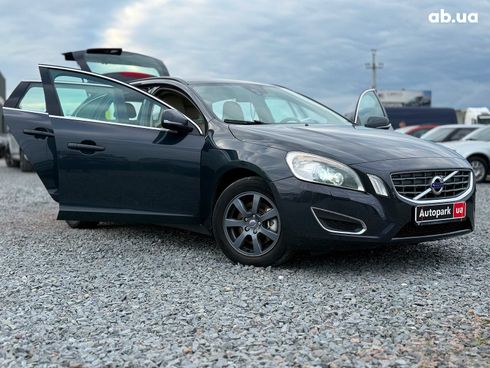 Volvo V60 2013 серый - фото 25