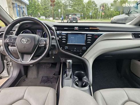 Toyota Camry 2018 - фото 20