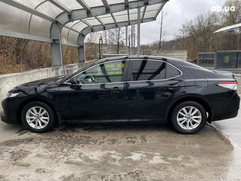 Toyota Camry 2018 черный - фото 12