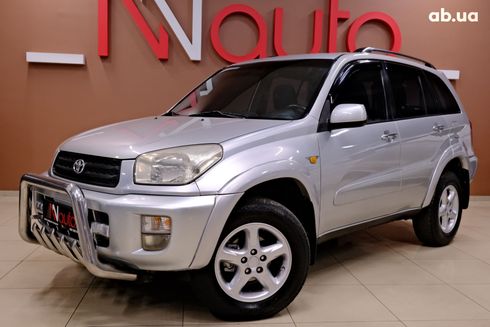 Toyota RAV4 2001 серебристый - фото 2