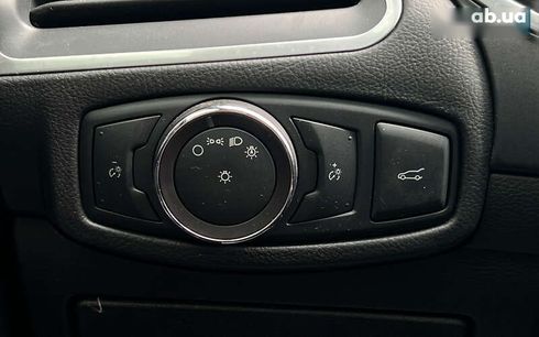 Ford Edge 2016 - фото 20